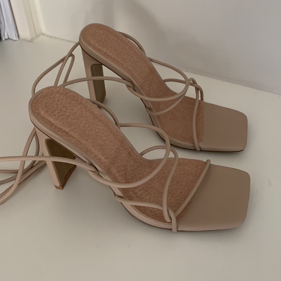 Billini Torance heels - Picture 2 of 2